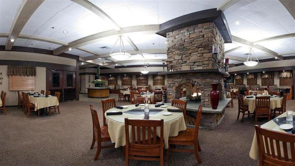 Holiday Inn Rockford By Ihg Esterno foto