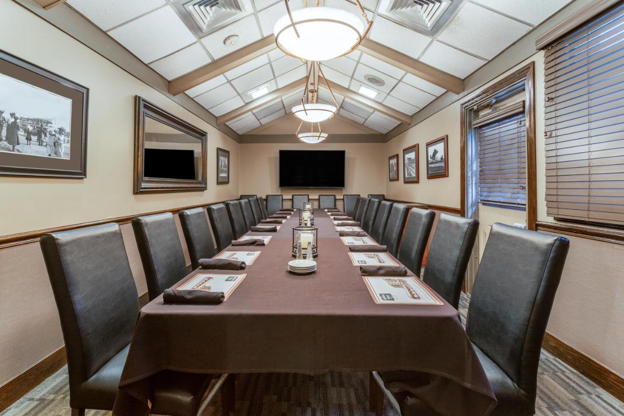 Holiday Inn Rockford By Ihg Esterno foto