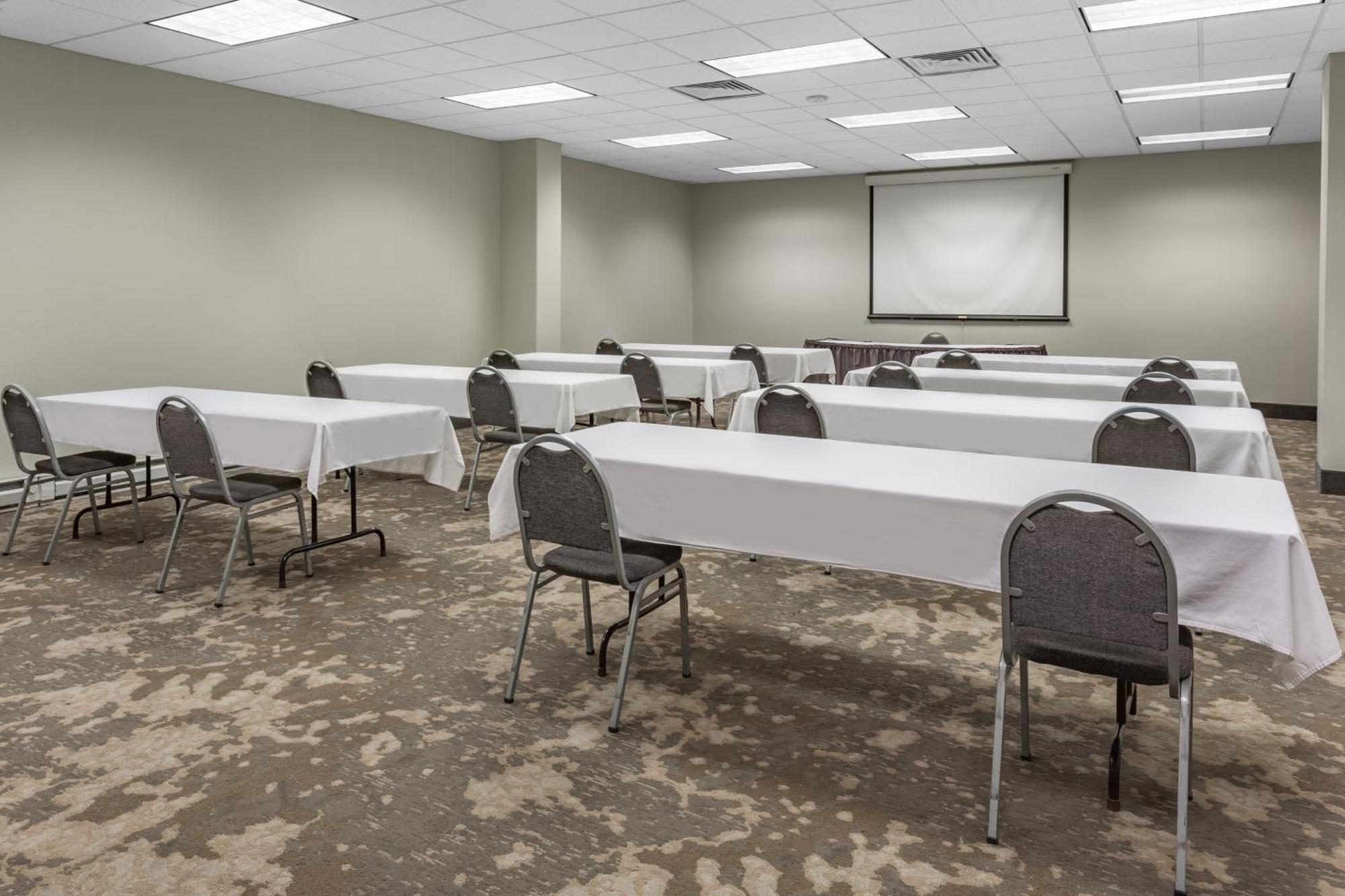 Holiday Inn Rockford By Ihg Esterno foto